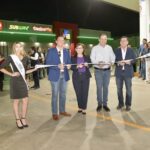 Celebra Toño Astiazarán racha de inversiones y más empleos en Hermosillo; junto a la Secretaria de Economía Estatal, Margarita Vélez de la Rocha, dio la bienvenida a la primera sucursal VIP Market, gasolinera y Carwash Carrera a Hermosillo.