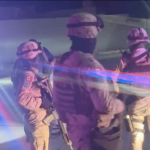 Muere automovilista en brutal ataque armado; hubo además una persona herida, víctima colateral en estos violentos hechos.