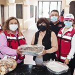 Visita Xóchitl Mejía Casa Hogar ‘Nuestra Señora del Rosario’ y convive con ancianos; acompañada de sus cercanos colaboradores llegó al lugar, llevando rica comida para todas personas de la tercera edad.