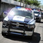 FGR detiene a oficial de Policía de Nogales; agentes de la FEMDO trasladaron a la CDMX al agente Mario Alberto Flores Villa.