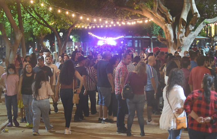 Regresa Andamios Teatro al Foro Mezquite en las Fiestas del Pitic 2024; para esta edición el recinto cultural tiene preparado una rica variedad de obras para diversión de chicos y grandes.