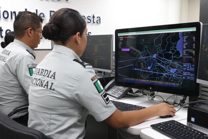 Sentencia de 180 años de cárcel para sujeto acusado de pornografía infantil; es la condena más alta dictada en México contra una persona por este ilícito.