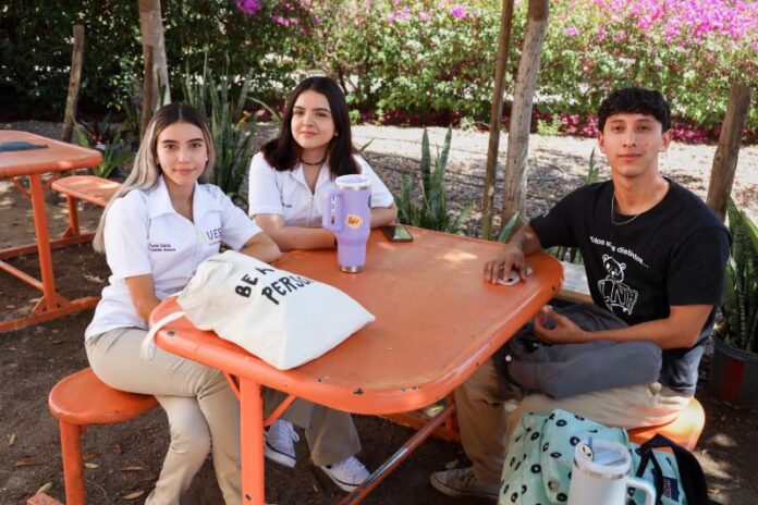 Espera UES reinscripción de más de 13 mil estudiantes al semestre 2024-2; en este periodo los estudiantes que no son de nuevo ingreso eligen las materias y horarios que cursarán durante el semestre.