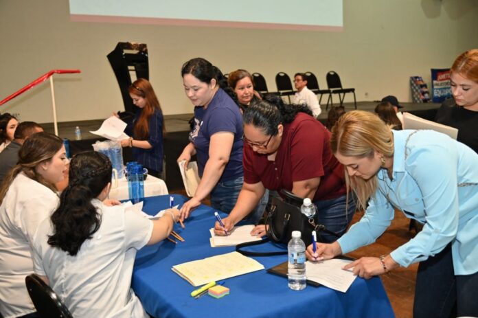 Gobierno de Sonora ofrece más de 2 mil empleos en HMO; todo un éxito la Feria del Empleo en su edición número 12.