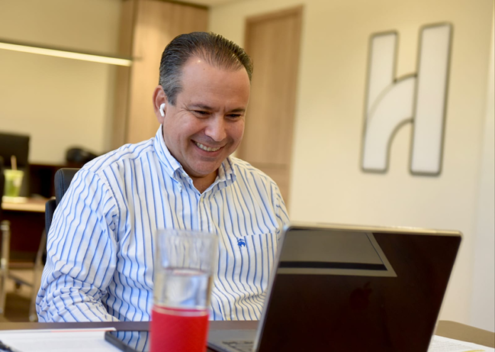 Acuerda Alcalde de Hermosillo apoyo económico a ocho deportistas; en sesión del Fondo Deportivo.