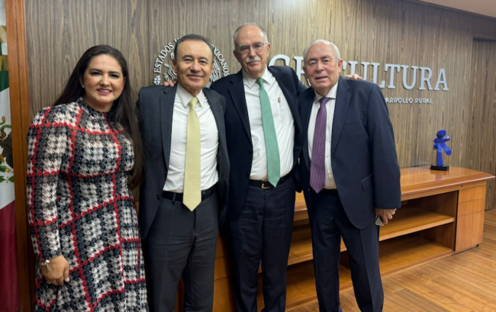 Gobernador Durazo coordina esfuerzos con Sader en apoyo del campo sonorense; en reunión con autoridades federales se abordaron temas como la entrega de estímulos a productores en proceso de reconversión de cultivo.