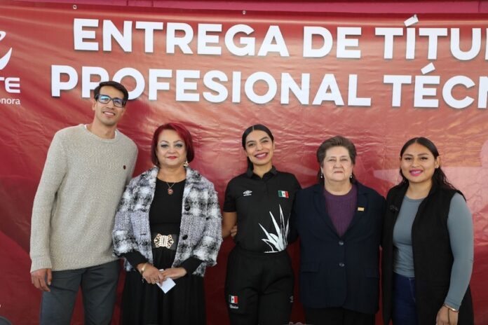 Promueve Cecyte Sonora campaña de titulación en egresados; con la misión de formalizar la trayectoria académica y profesional del alumnado.