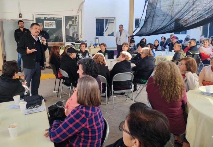 MUFER comparte víncuLos institucionales con clínica del ISSSTE; José Luis Islas expone programas y acciones para resguardar y difundir el patrimonio cultural ferrocarrilero.