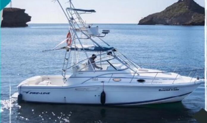 #GUAYMAS Por fuertes vientos cierran el puerto; a partir de las nueve de la mañana de este día martes.