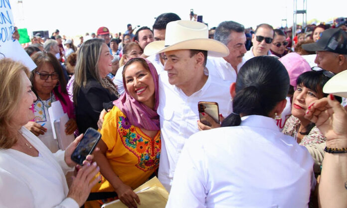 Agradecen ciudadanos a Gobernador Durazo por oportunidad de adquirir una casa con Programa Nacional de Vivienda; sonorenses que por años estuvieron esperando la oportunidad de acceder a una casa, tendrán la posibilidad de contar con un patrimonio.