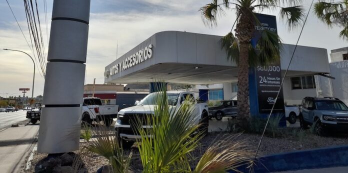 Hallan sin vida a velador de la Agencia Ford; lamentable hallazgo llevado a cabo esta mañana por compañeros de trabajo.