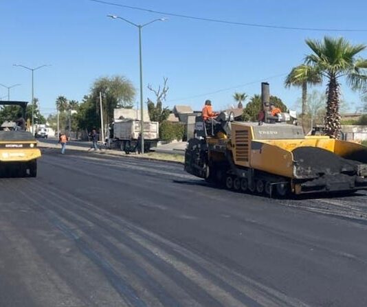Inicia Gobierno Municipal trabajos de mantenimiento en calle Reforma