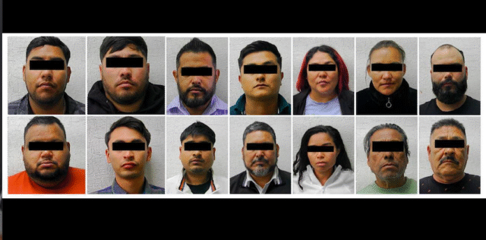 #HERMOSILLO Catorce detenidos acusados de fraude en Hermosillo; tras denuncias de víctimas engañadas mediante juegos de dados fraudulentos realizados en la Expo Ganadera.
