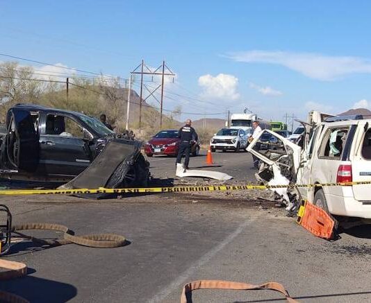 Fuerte encontronazo deja como saldo 2 personas sin vida