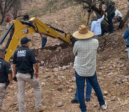 Ubican fosa clandestina, con un cuerpo