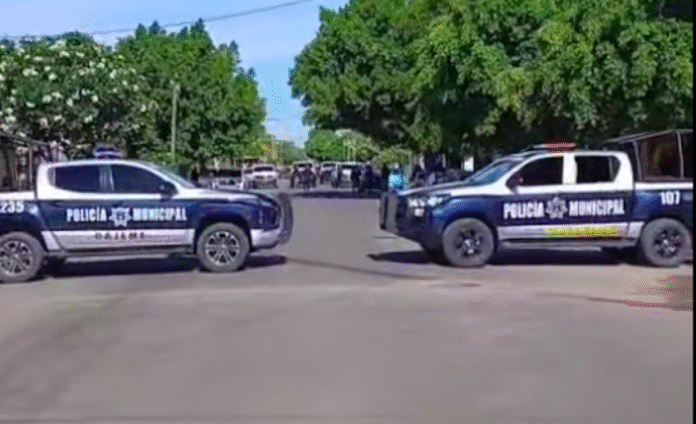 #CAJEME Caen 3 implicados en enfrentamiento de ayer, que cobró 3 vidas; autoridades judiciales llevaron a cabo un cateo, aseguran armas, en la ‘Miguel Hidalgo’.