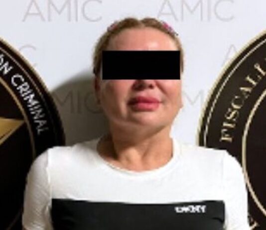Mujer detenida por el delito de cobranza extrajudicial ilícita