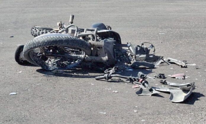 Muere motociclista accidentado en la carretera al Aeropuerto; no resistió las graves lesiones, dejando de existir en el Hospital del IMSS de la calle 10.