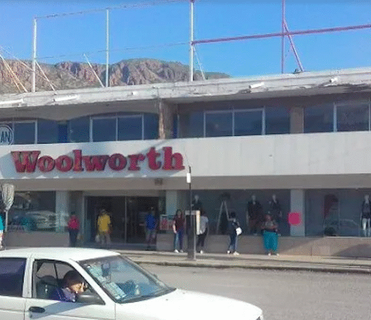 Roban cableado en tienda Woolworth, en pleno centro de Guaymas