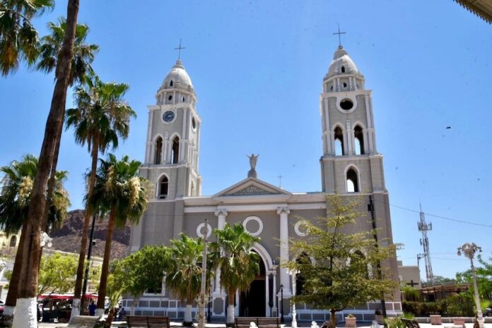 #Guaymas Rehabilitarán templo San Fernando, en Guaymas; así como el Kiosko de la Plaza 13 de Julio.