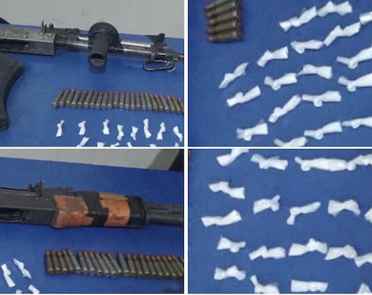 Detienen a 3 integrantes de grupo delictivo con armas y droga
