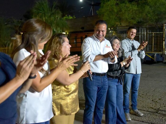 Beneficia Toño Astiazarán a familias y estudiantes del Choyal con tramo Camina Segura Número 33; con Camina Segura se ha reducido, en promedio, un 90% las llamadas al 911 en los sectores beneficiados.