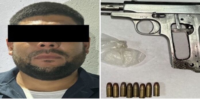 #Hermosillo Cae hombre armado y con droga en Hermosillo; la Policía lo detuvo en la colonia Villa Hermosa.