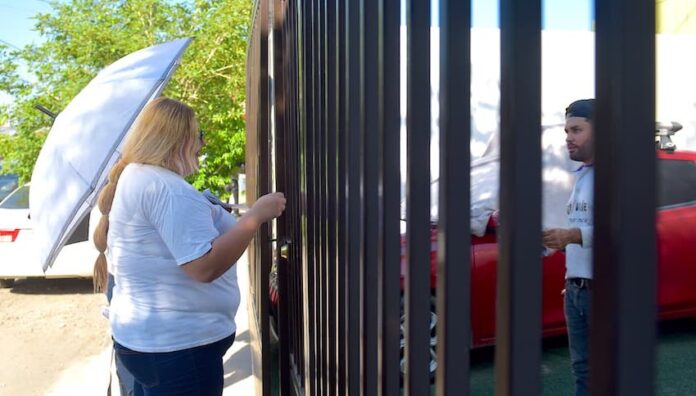 Llevará Ayuntamiento de Hermosillo jornada contra el dengue a colonia La Caridad; este miércoles 10 de septiembre personal del Gobierno Municipal llevará a cabo una jornada contra el dengue en coordinación con salud pública estatal en un polígono de la colonia.