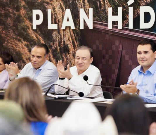 Garantiza Gobernador Durazo suministro equitativo de agua en comunidades con Plan Integral Río Sonora