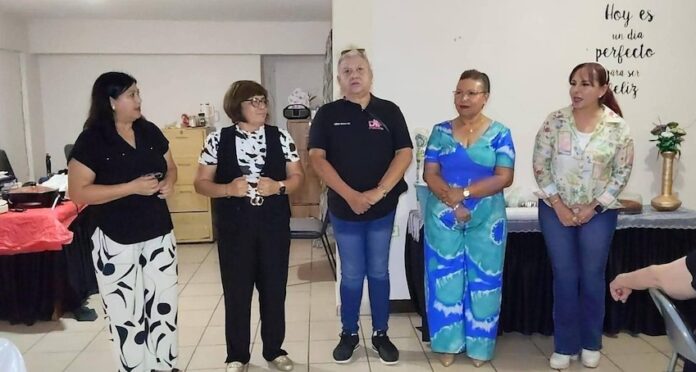 #Empalme Retorna grupo de Inapam a actividades tras periodo vacacional; presidenta del DIF Municipal, señora Xóchitl Mejía de Fuentes, les ofreció una cordial bienvenida con un desayuno.