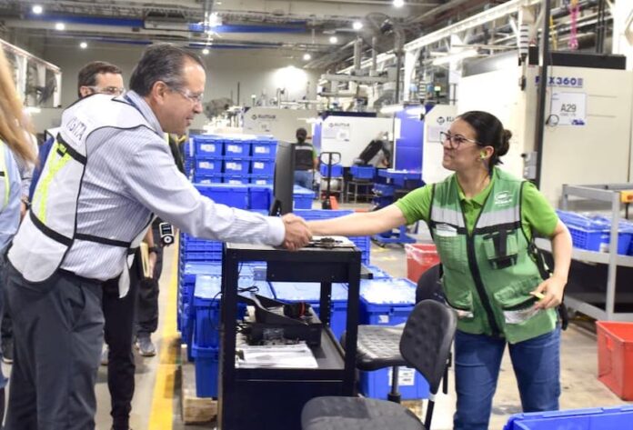 Se mantiene Hermosillo entre los municipios con más generación de empleo; IMSS confirma que en agosto se registraron mil 988; sumados a los que se crearon desde enero de 2025, totalizan 3 mil 618 puestos laborales registrados ante la institución.