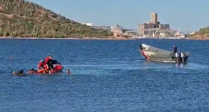 Hallan sin vida a buzo en la bahía de Guaymas; se trata de un joven de unos 30 años de edad, que presuntamente había comenzado a trabajar este día en un astillero