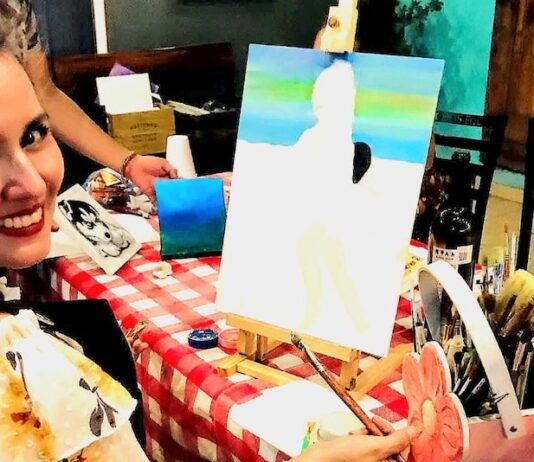 Pintora guaymense representará a México en exposición en Francia