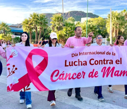 Realiza Ayuntamiento de Guaymas Caminata por el Día Internacional de la lucha contra el Cáncer de Mama
