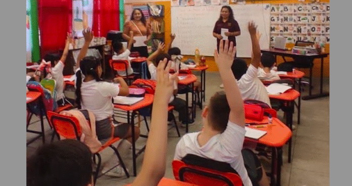 #Empalme Llevan ‘Conociendo a Don Hilario’ a escuelas primarias; como parte de la ‘Ruta del Arte’, dentro de las actividades del Festival Hisar 2025.