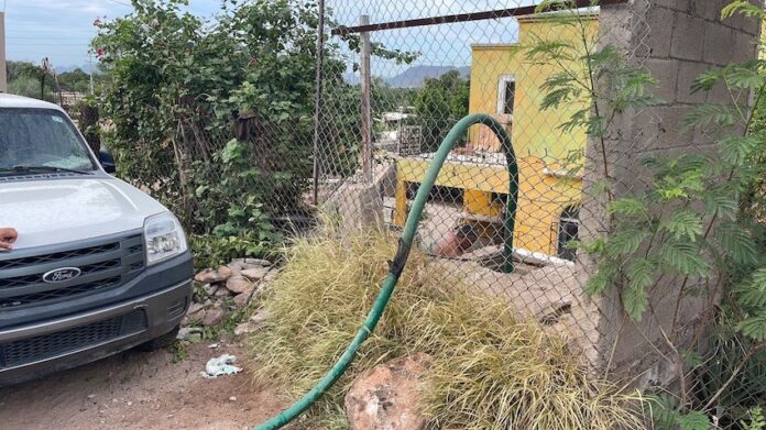 #Empalme Distribuye Servicios Públicos agua en sector de la Juárez; amplio sector del casco urbano de la ciudad que estaba presentando serio desabasto del vital líquido.