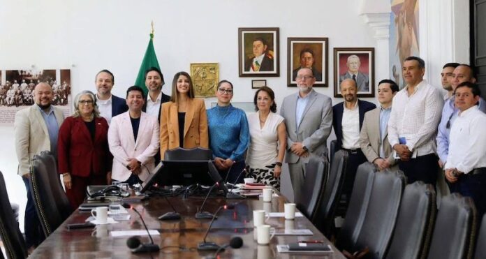 Gobernador Durazo impulsa modernización fronteriza para proyectar a Sonora como centro logístico del noroeste de México.