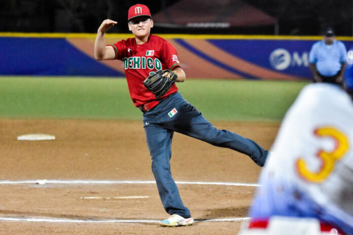 #Hermosillo Repite “Meño” joya de pitcheo en triunfo de México en Panamericano U18 de Softbol; José Manuel Contreras lanzó el juego completo en donde ponchó a 16 en seis entradas, en la victoria de 8-1 ante Venezuela.
