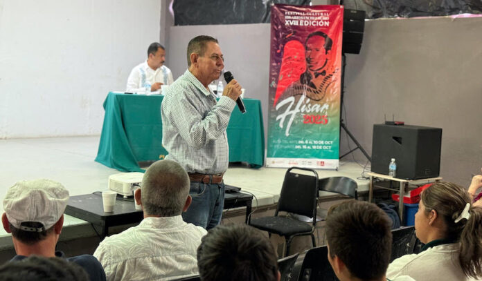 #Empalme Llevan Exposición Digital y Presentación Literaria del Festival HISAR 2025 a Conalep; el maestro Martínez Valenzuela resaltó la importancia de promover este tipo de actividades culturales que fortalecen la identidad empalmense.