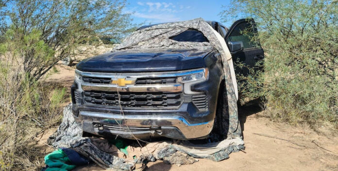 #Sonoyta Aseguran camioneta con artefactos explosivos para dron; resultado de operativo militar llevado a cabo en la ciudad de Sonoyta, Sonora.