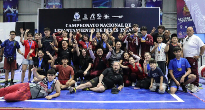 #Hermosillo Pesistas sonorenses sacan a relucir su fuerza en Nacional Infantil; la delegación totalizó 54 medallas para ser el segundo mejor equipo en la Sub 17 y el tercero en la Infantil.