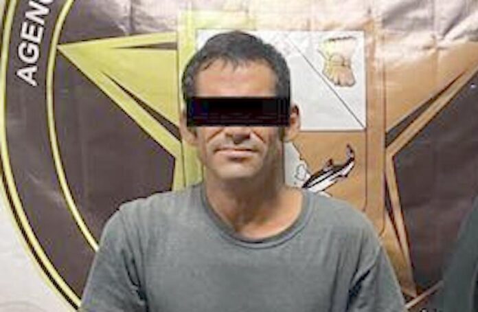 #Cajeme Detenido Baldomero “N” por posesión de droga; fue sorprendido en plena flagrancia en la colonia Las Fuentes, en Ciudad Obregón.