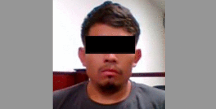 #Nogales En prisión joven de 25 años, quien en persecución chocó su carro contra una patrulla; oficiales de la Policía quedaron heridos en el impacto, y la unidad que Fabián Yovani “N” conducía, tenía reporte de robo; manejaba ebrio y bajo los efectos de las drogas.