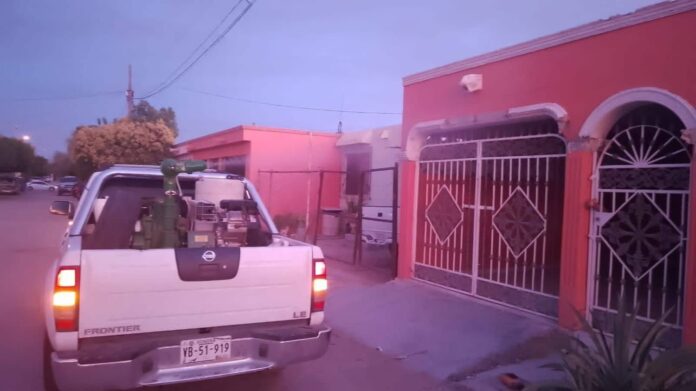 #Guaymas Realiza Ayuntamiento de Guaymas y Secretaría de Salud campaña intensiva de fumigación; a fin de prevenir casos de dengue en la localidad.