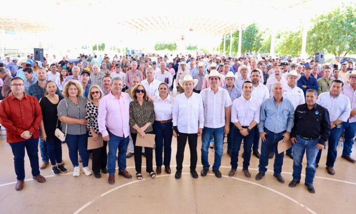 #Navojoa  Con apoyos para el campo, salud especializada y becas, Gobernador Durazo cumple a familias del sur de Sonora; el mandatario estatal realizó una gira de trabajo por el sur de la entidad en la que reafirmó su respaldo al campo, entregó la nueva Unidad de Especialidades en Neurodesarrollo, garantizando atención médica especializada a las familias.