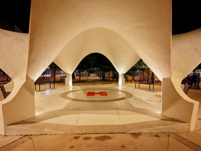 Entrega Toño Astiazarán como nuevo el parque Copacabana; se remodeló con presupuesto CRECES; vecinas y vecinos decidieron la obra en la que se mejoró iluminación, canchas, juegos infantiles y ejercitadoras.