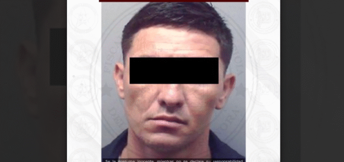 #Hermosillo Capturan a presunto responsable de colocar nueve narcomantas; Miguel Ángel “N”, probable integrante de un grupo delictivo, en Hermosillo.