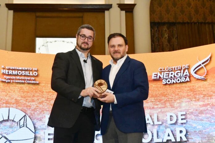 Presentan proyecto para crear “Ciudades más frescas” con datos de alta resolución en el Foro Mundial de Energía; Gorka Zubicaray, especialista técnico senior en desarrollo urbano de datos en el WRI México participaron en el Foro Mundial de Energía Solar.
