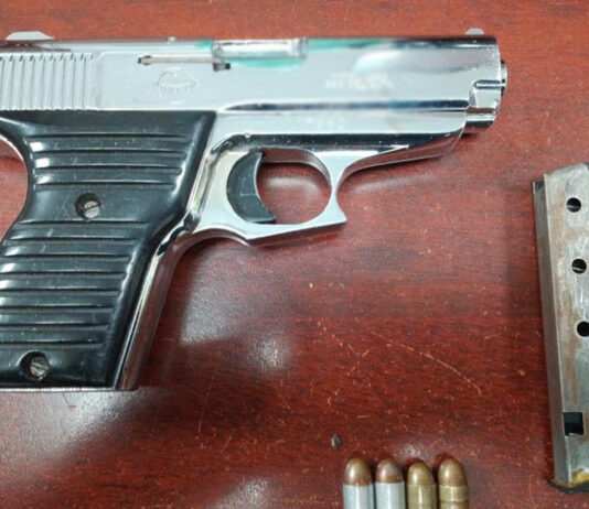 Detienen a hombre armado en Nogales