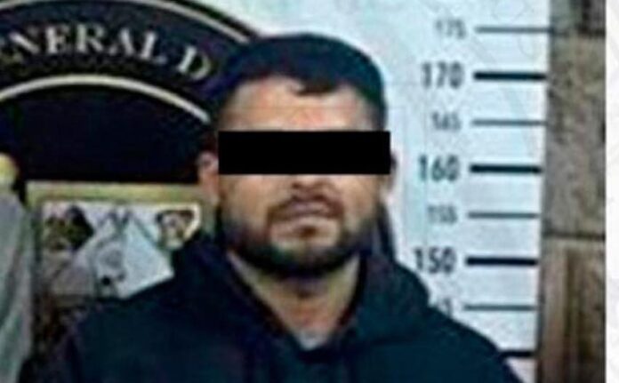 #Hermosillo Vinculado a proceso por diversos delitos de alto impacto en Hermosillo; el detenido, quien responde de Juan Antonio “N”, al alias “El Piña” fue detenido durante el operativo coordinado en respuesta al homicidio de un agente de Tránsito Municipal.